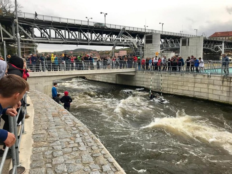 Young canoe slalom paddlers showed their skills at Olympic Hopes race