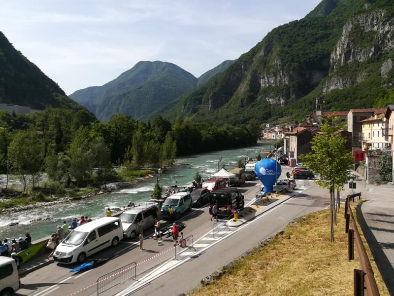 Young canoe slalom paddlers in Valstagna